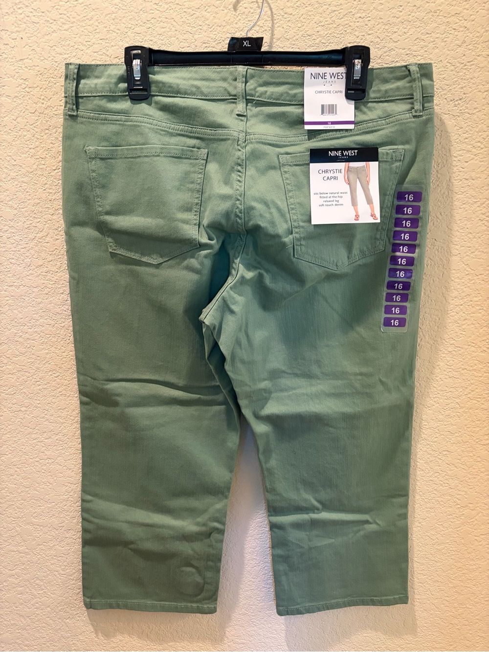 Nine West Christie Capri Jeans. NWT - Picture 2 of 5